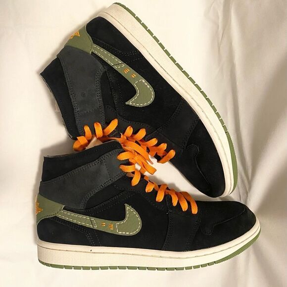 Nike Air Jordan 1 Mid SE Craft. Men size 8.5. Excellent condition. - Picture 9 of 16